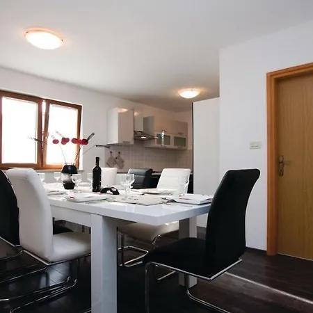 Stalno Sretan Lägenhet Labin (Istria)